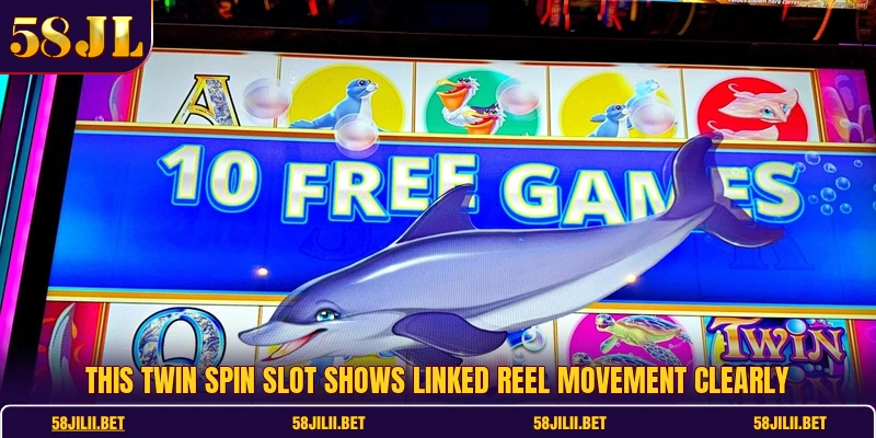 This twin spin slot shows linked reel movement clearly